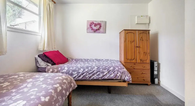Шале 2 Bed Chalet - Sleeps 4 - River and Mountain Views