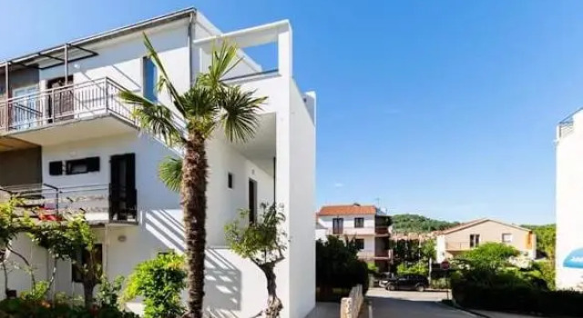 Apartment Flora, Prenota Appartamento Stari Grad 