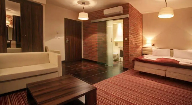 Browar CzenstochoviA Hotel&Spa, Забронировать Отель Отели Ченстохова с парковкой, рядом с Galeria Jurajska Shopping Centre, Парковка
