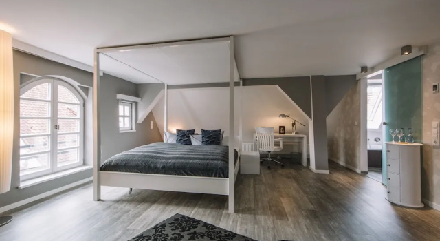 Полулюкс Boutique Hotel Pfauen