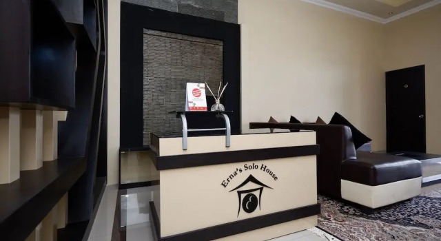 Erna's House Solo by OYO Rooms