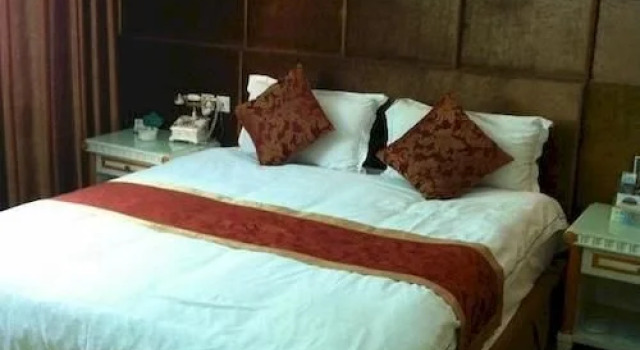 Feilong Hotel, Buchen Sie Hotel Chongyang Sichuan