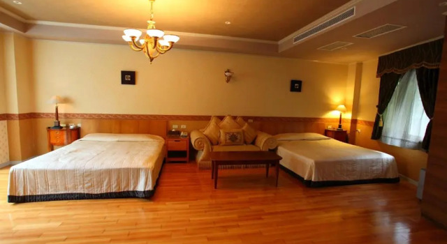 Standard Vierer Zimmer mit Bergblick Spring Spa Hotel