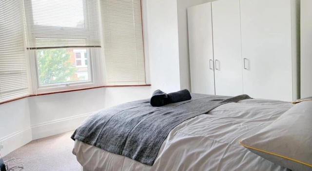 Апартаменты 20 Forest Drive West Apartments