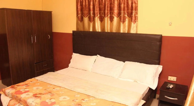 Top Franky Palace Hotel, Prenota Hotel Hotel a Bwari con parcheggio, Parcheggio