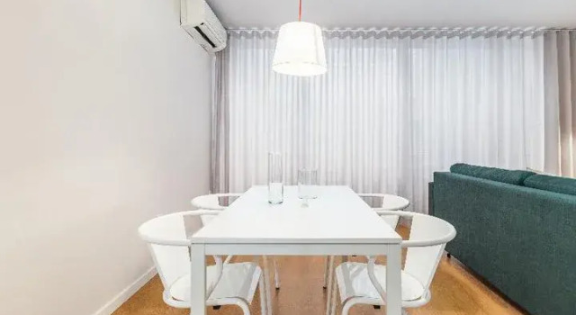 Dream On - Clérigos Lofts, Забронировать Отель Cedofeita / Santo Ildefonso / Se / Miragaia / Sao Nicolau e Vitoria Порту, рядом с Lapa Metro Station