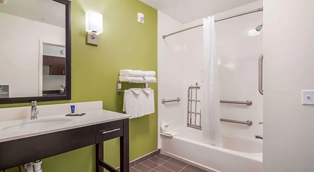 Люкс Sleep Inn & Suites Park City-Wichita North