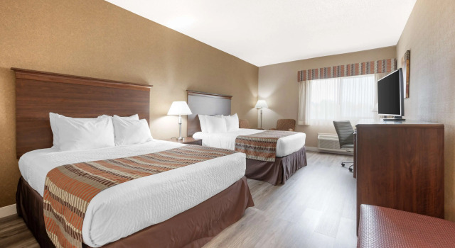 Четырёхместный номер Standard Best Western Circus City Inn