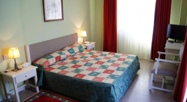 Двухместный номер Economy Hotel Castell Blanc