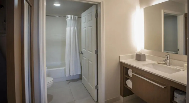 Люкс Residence Inn by Marriott Pensacola Downtown