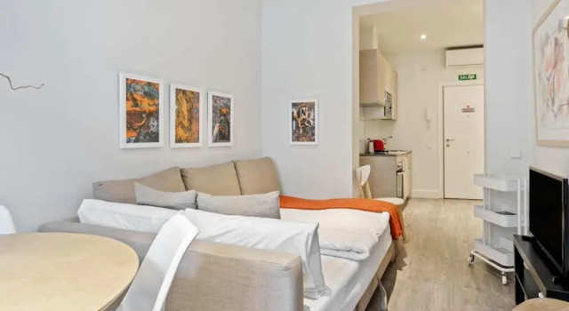 Bright Cosy One-Bedroom Apartment in Centro, Madrid, Забронировать Апартаменты/квартира центр города Мадрид, рядом с Дом-музей Лопе де Вега