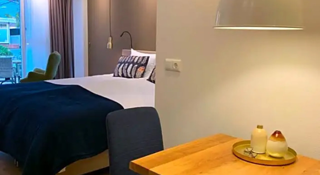 Dorpslogies Adema, Buchen Sie Hotel Earnewâld 