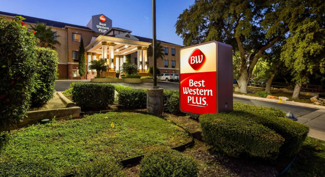 Номер Standard Best Western Plus Hill Country Suites