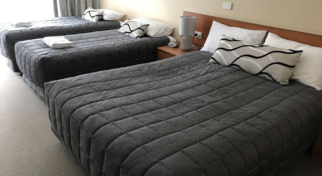Town Beach Motor Inn Port Macquarie, Забронировать Мини-отель Порт-Маккуори Northern Rivers, рядом с Обсерватория астрономической ассоциации Порт-Маккуори