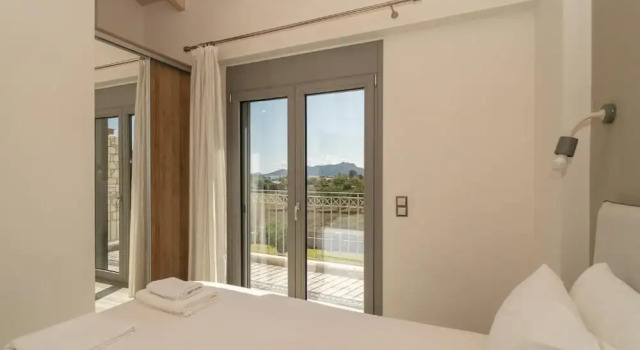 CARLOS MANSION LUXURY SUITES, Prenota Hotel Methoni Messinia