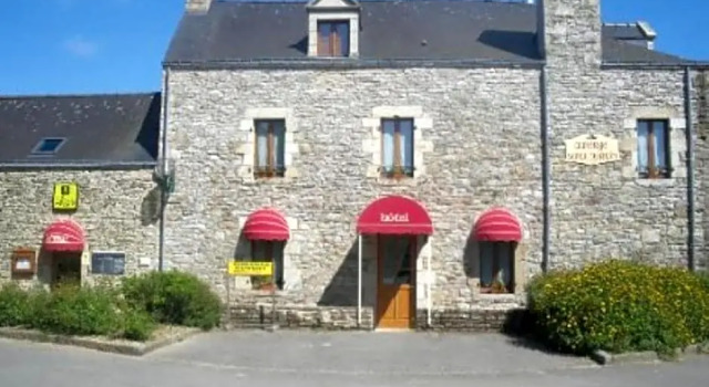 Auberge Saint Hernin, Rezervasyon Pansiyon / Hostel Pluherlin Morbihan