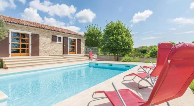 Villa Lux Casa Histria, Book Villa Sommerhuse i Central Istria, Hytte