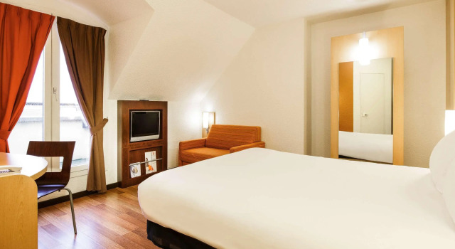 ibis Versailles Château
