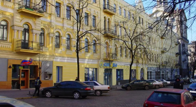 Apartment on Horodetskoho 4