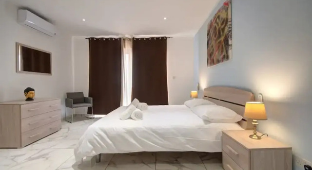 Modern Beach Apartment With Fantastic Sea Views, Забронировать Апартаменты/квартира Меллиха Мальта