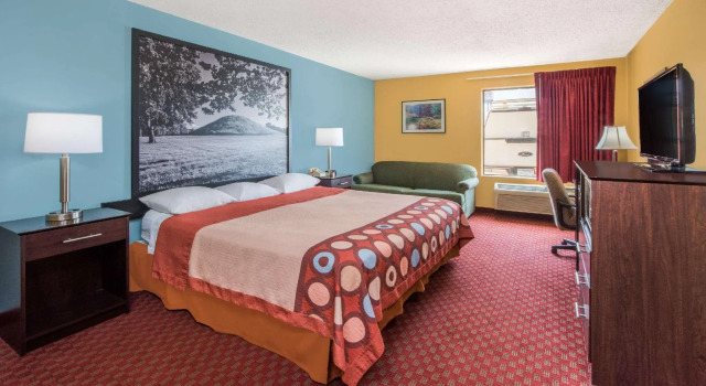 Двухместный номер Standard Super 8 by Wyndham Troy IL/St. Louis Area