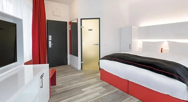 Номер Superior DORMERO Hotel Hannover-Langenhagen Airport