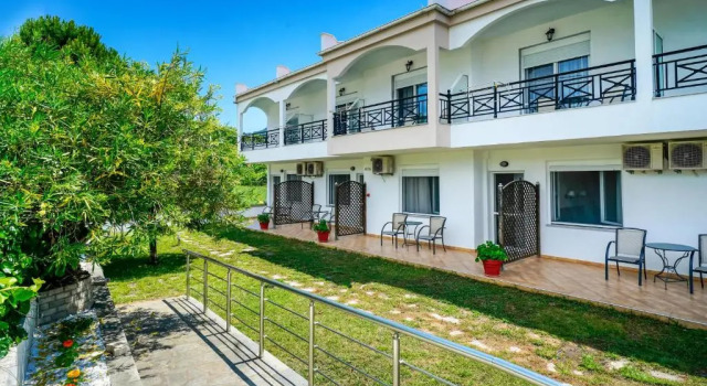 Antigone Hotel