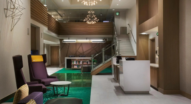 Courtyard by Marriott San Diego Gaslamp/Convention Center, Забронировать Отель Отели Сан-Диего 3 звезды, рядом с AD Nightclub, 3*