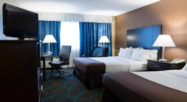 Run of House Holiday Inn Niagara Falls State Park Entry by IHG