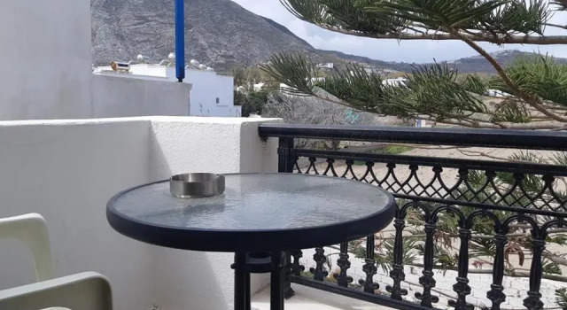 Koralli, Prenota Hotel Kamari Paro