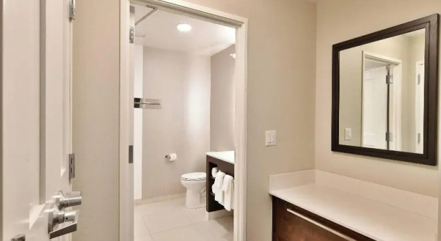 Четырёхместный люкс Residence Inn by Marriott Eau Claire