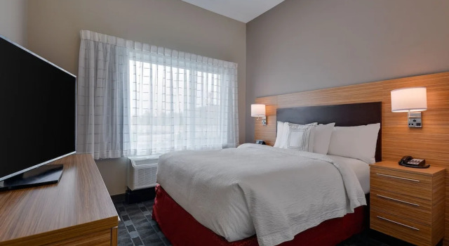 Люкс TownePlace Suites by Marriott Detroit Allen Park