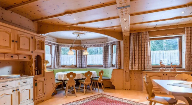 Appartementhaus Talwinkel, Забронировать Отель Отели Тироля с бассейном, Бассейн