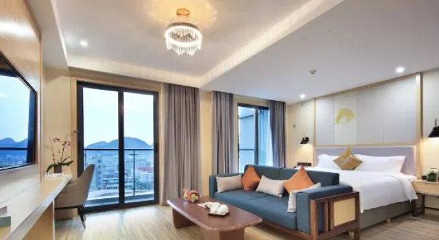 Семейный люкс Bo She Hotel Guilin