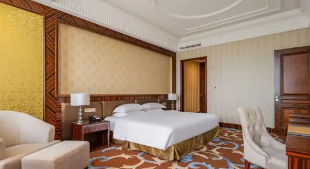 Люкс Deluxe с видом на озеро New Century Hotel Suyu Suqian