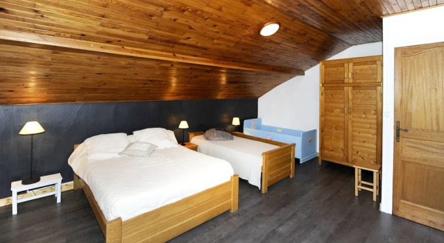 Apartment With 2 Bedrooms in Les Ménuires, With Wonderful Mountain Vie, Prenota Appartamento Hotel a Alvernia con parcheggio, Parcheggio