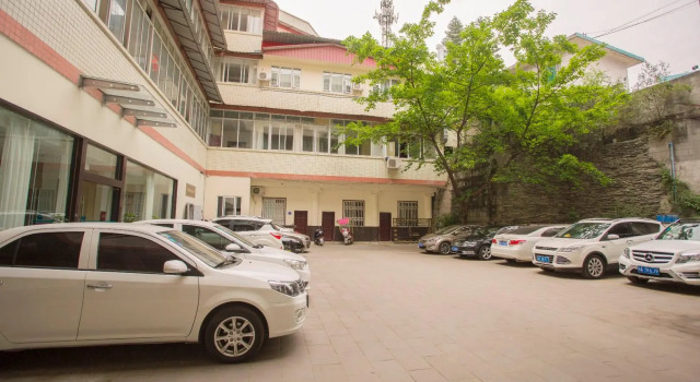 Hanting Hotel Meishan Renshou Kuixing Pavilion, Boek Hotel Hotels en accommodaties in Renshou, Hotel