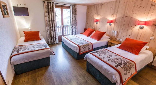 Семейный номер Standard с балконом Hotel Les Bruyères