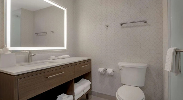 Четырёхместный люкс Home2 Suites By Hilton Thunder Bay