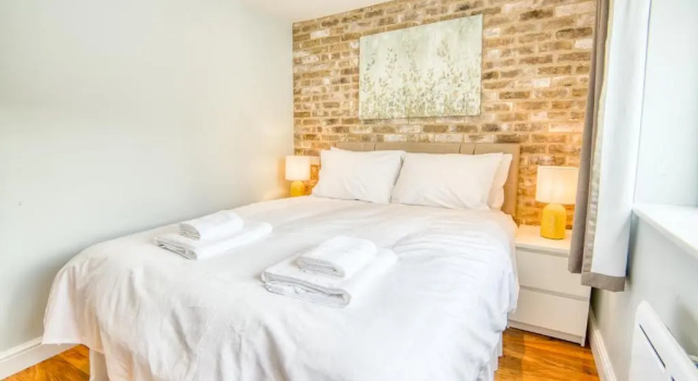 Апартаменты Exclusive 2 Bedroom Apartment Centrally Located in Lincoln Free Wifi Toiletries and Hairdryer