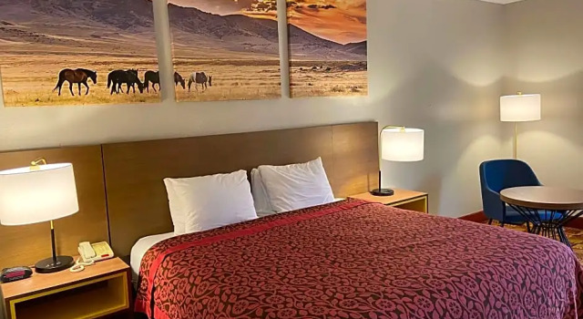Номер Standard Days Inn & Suites by Wyndham Ridgeland