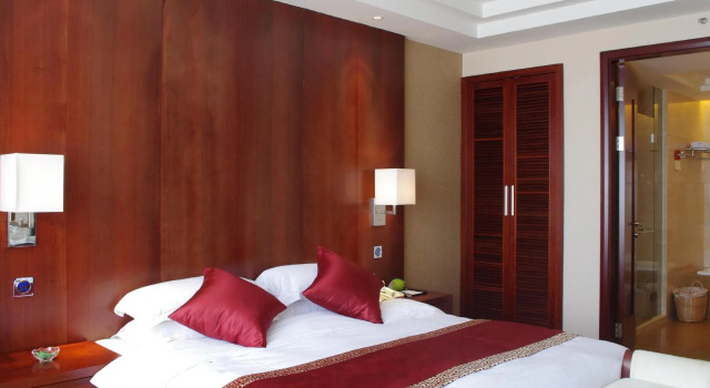 Люкс Business Harbour Oriental Hotel