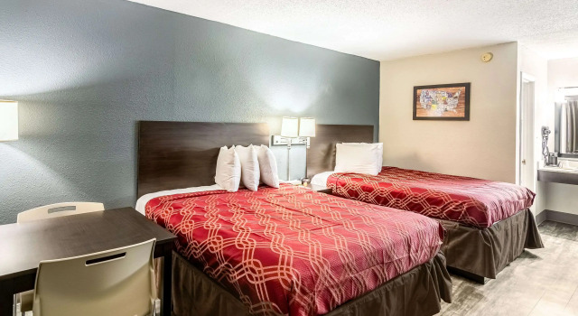 Четырёхместный номер Standard Econo Lodge Crestview South