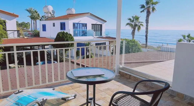 Апартаменты 10 MEN - Stay Crystal Waves Maisonette