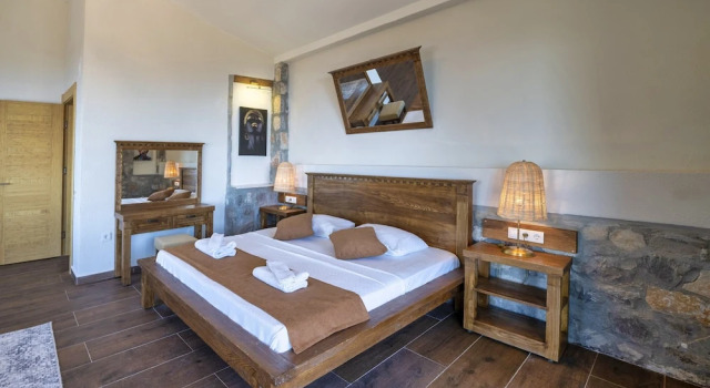 Villa Pine Private Located in a Quiet and Picturesque Location, Rezervovat Vila Hotely v Fethiye Area s parkováním, Parkování