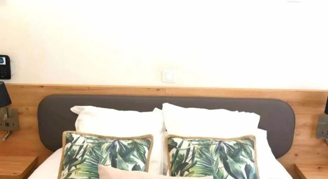 Cit'hotel Azur, Đặt Khách sạn Balaruc-les-Bains Étang de Thau