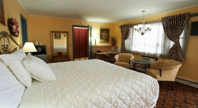 Люкс Lantern House Motel