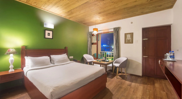Villa Retreat - Boutique Hotel and Cottages, Забронировать Бутик-отель Кодайканал штат Тамилнад