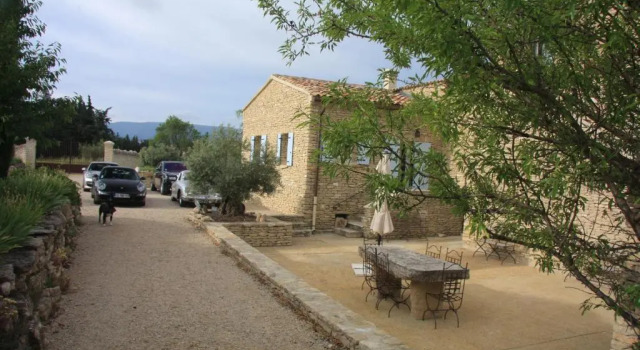 Вилла Les Pres de Gordes
