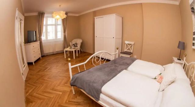Апартаменты Apartmán U krále Tylova 515